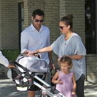Jessica Alba and Cash Warren take Honor Marie and new baby Haven for breakfast | Picture 98021